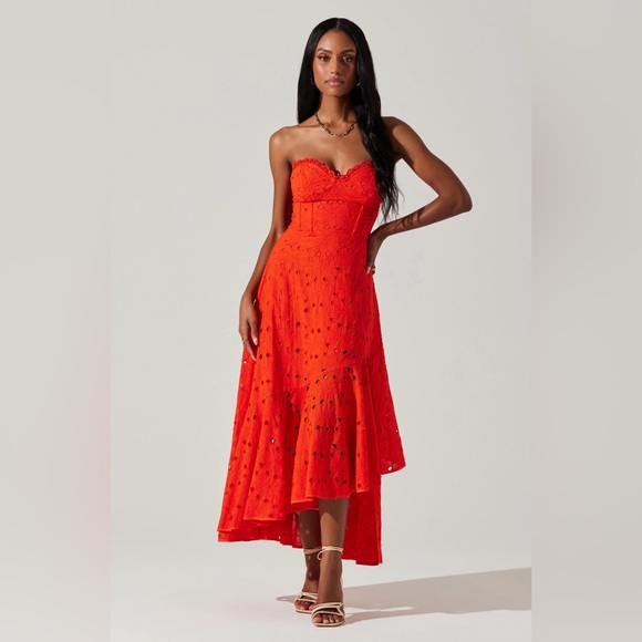 ASTR Suvi Eyelet Midi Dress - Picture 2 of 5